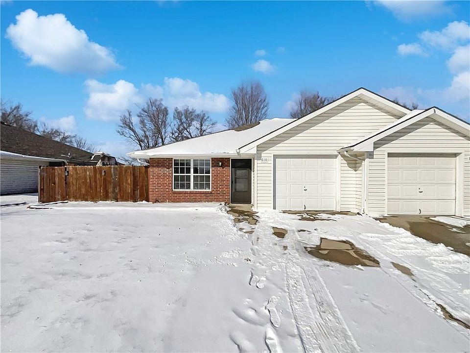 1st image of 810 Willow Dr