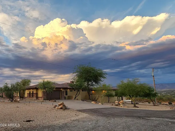 4044 W TWIN PEAKS Lane, New River, AZ 85087