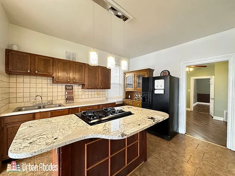 1456 W Augusta Blvd #2FA — Photo 3