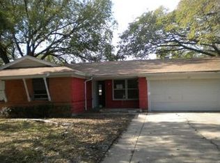 125 Roma Dr, Garland, TX 75041