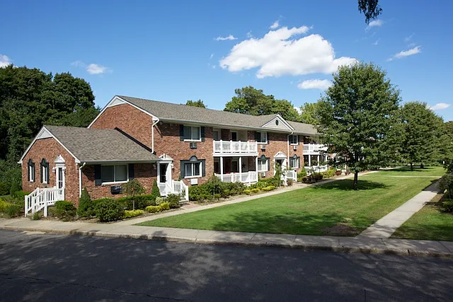 Fairfield at Garfield Estates — Photo 2