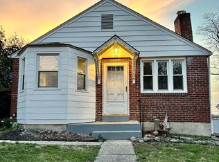 26 Barren Rd, Newtown Square, PA 19073