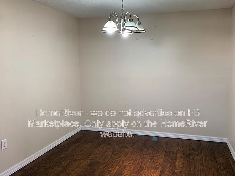 404 Hunter Cir — Photo 5