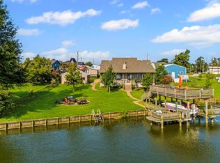 111 7th Ave, Onalaska, TX 77360