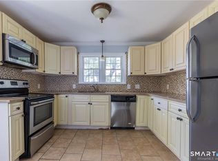 480 Ezra St, Bridgeport, CT 06606