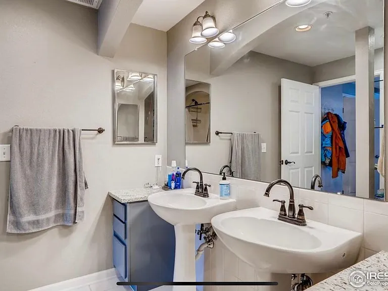 1521 Vine St #106 — Photo 9