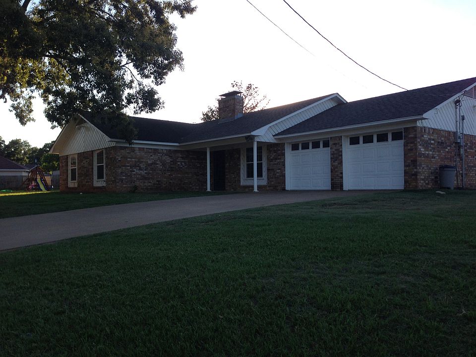 1st image of 304 Park Ln