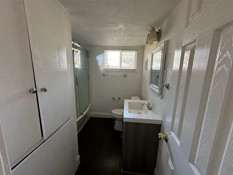 4612 Emerson St — Photo 7