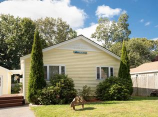 23 Walnut Ave, Hampton, NH 03842