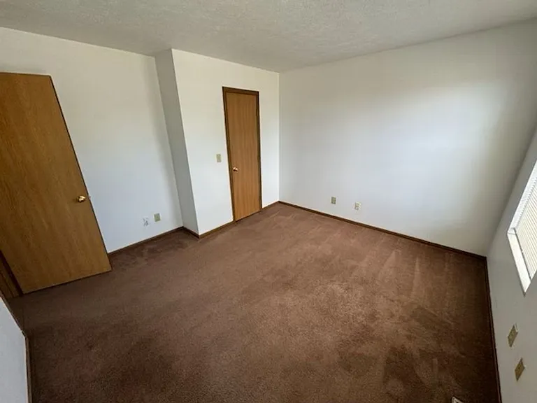 1133 King Ave — Photo 8