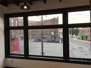 28 Summer St #2R, Pawtucket, RI 02860