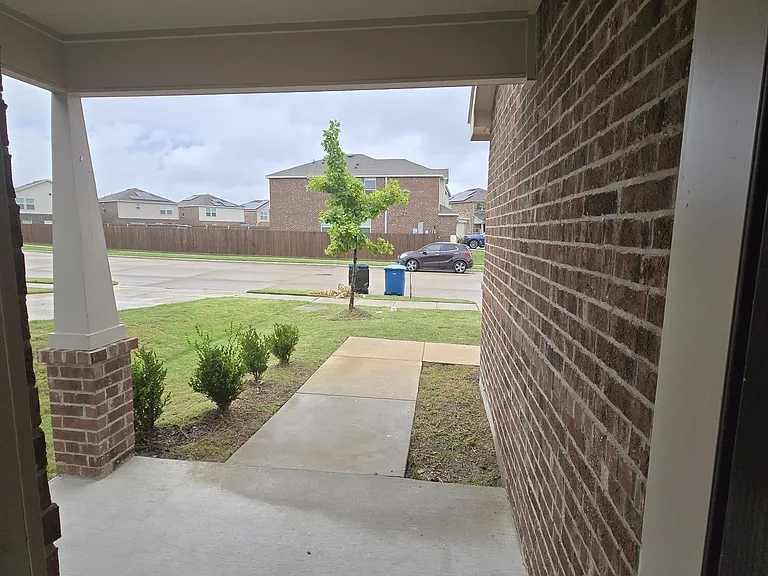 1431 Lumberton Dr — Photo 4