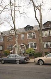1st image of 3957 49th St