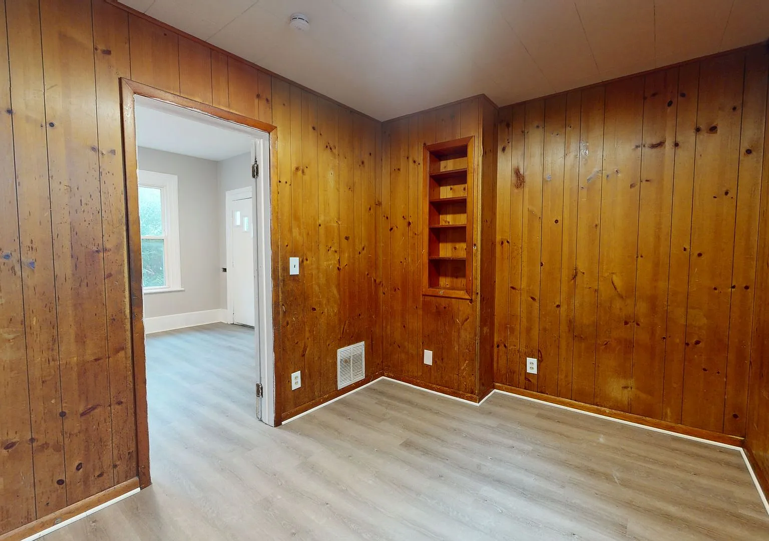 6906 Gertrude Ave - 3 Bedroom Single Family Home — Photo 3