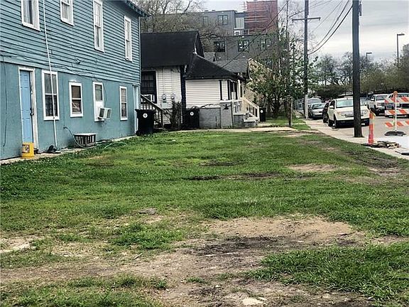 3rd image of 1240 S Genois St