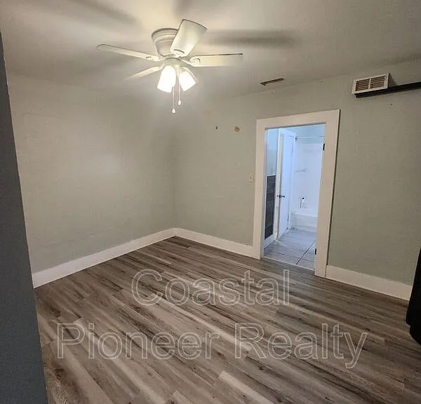 701 Newton Ave S — Photo 11