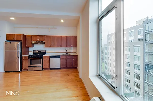 Rented by MNS Marketing | media 2