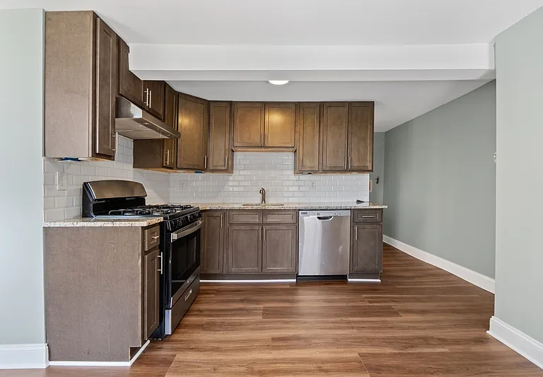 341 Harrison Ave #1 — Photo 2