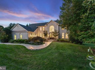 2107 Polo Pointe Dr, Vienna, VA 22181