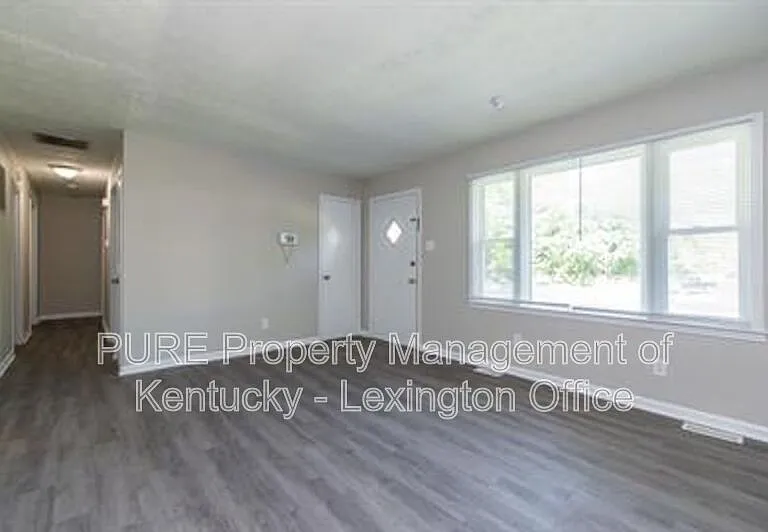 2483 Thornberry Ct — Photo 5