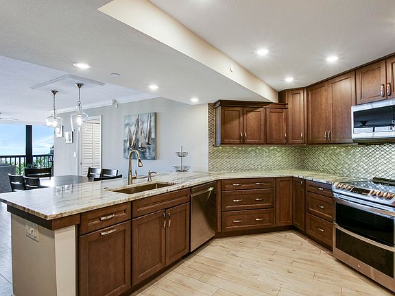 5th image of 8800 S Ocean Dr APT 205