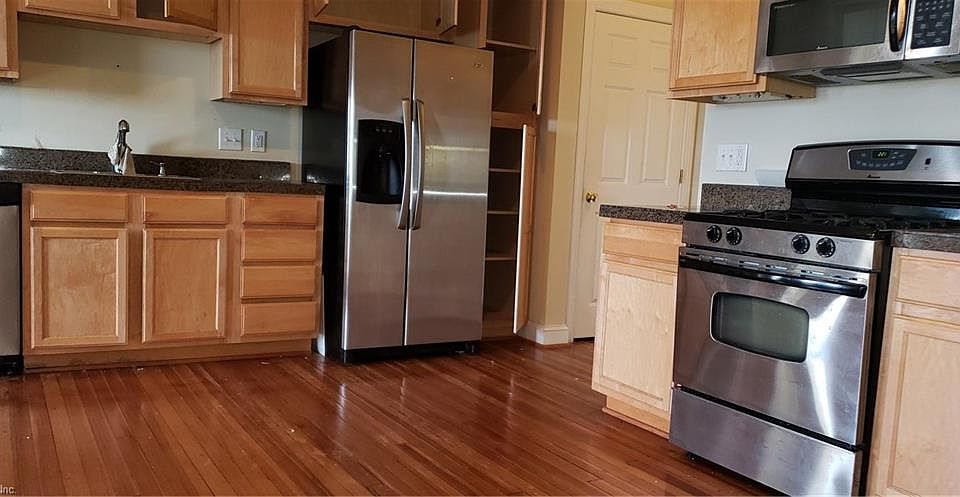 1st image of 3015 West Ave APT 302