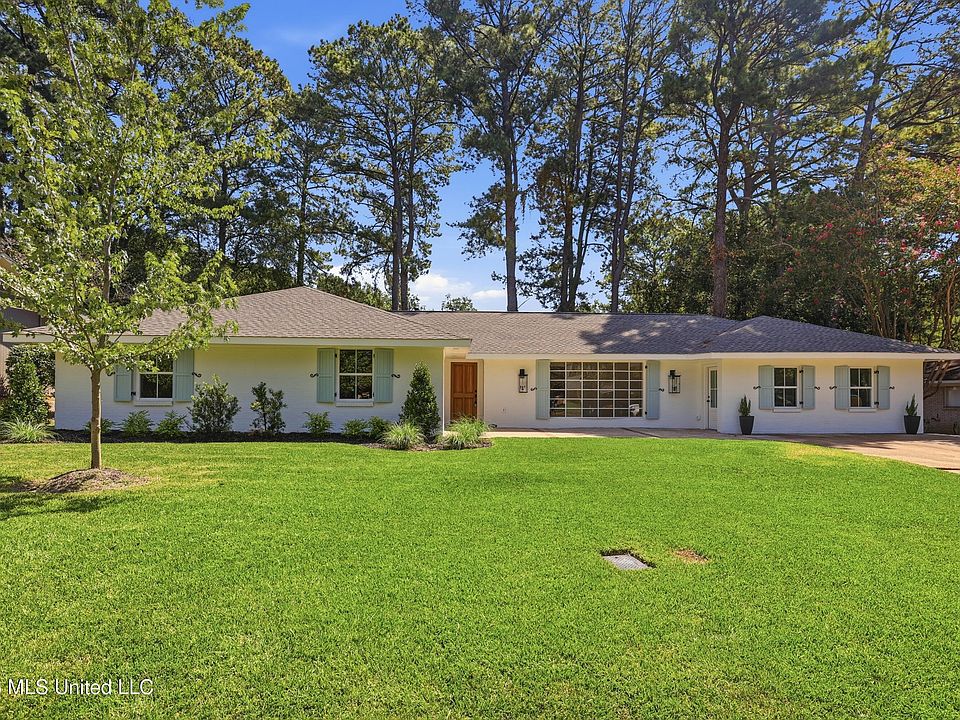 1st image of 5326 Balmoral Dr