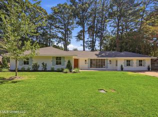 5326 Balmoral Dr, Jackson, MS 39211