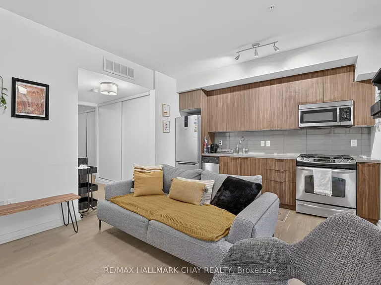 140 Broadview Ave #52 — Photo 7