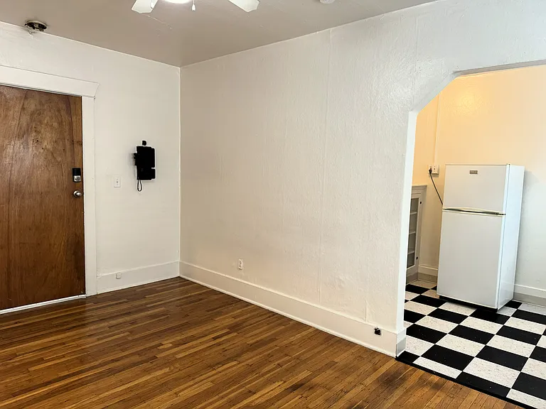 Nordel Apartments — Photo 11