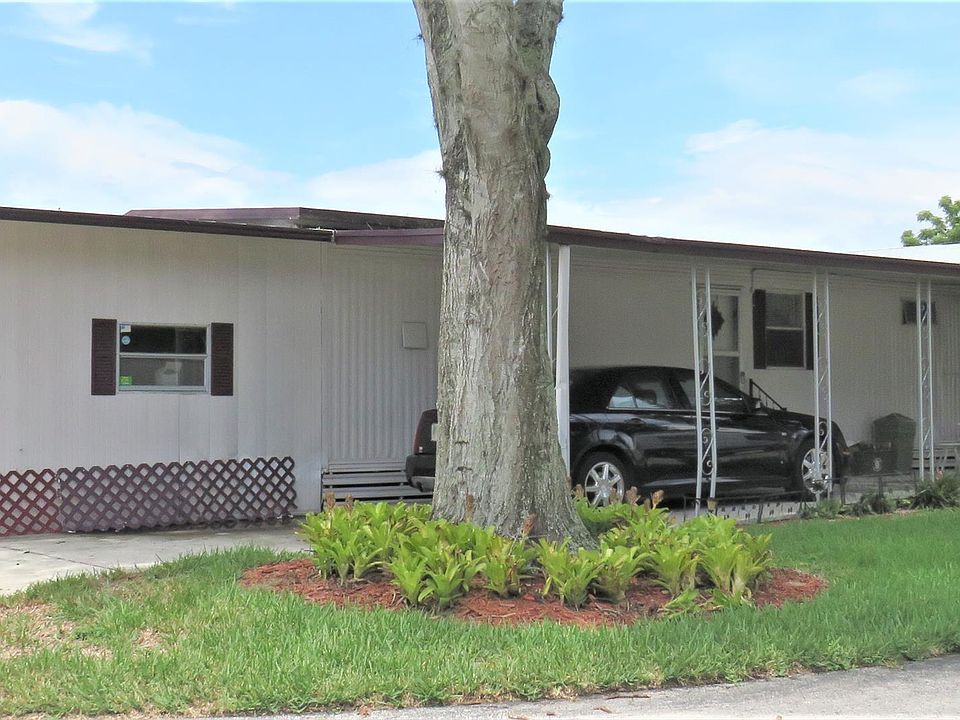 1st image of 1142 Sarah Ln