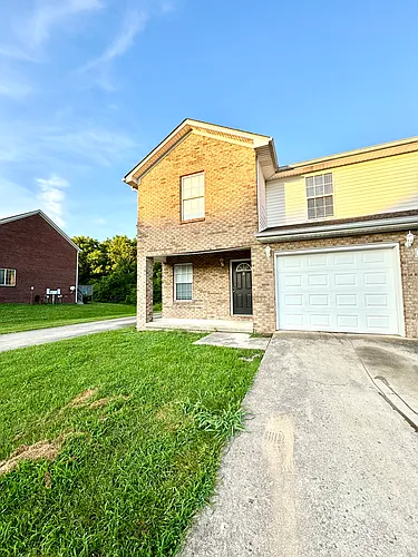 586 Hampton Way #1 Photo 1 586 Hampton Way #1 Photo 1