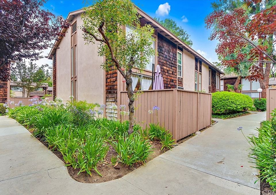 1st image of 1086 Cabrillo Park Dr APT C