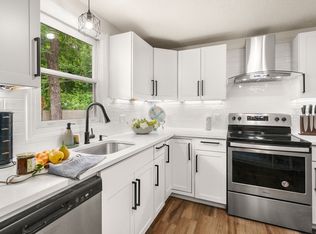 34 Eastern Ave APT K, Webster, MA 01570