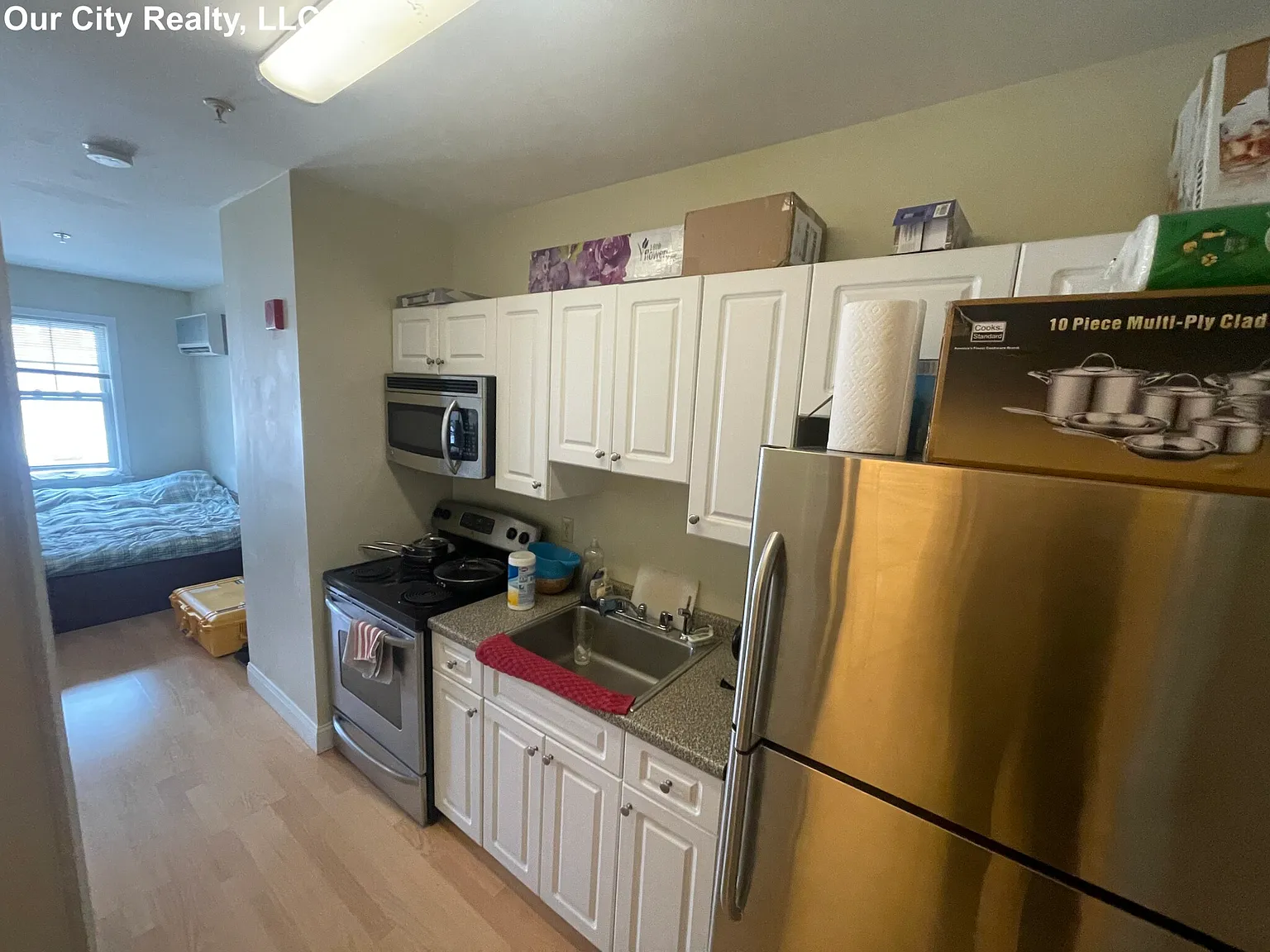 Studio, 400 sqft, $2,350 — Photo 1