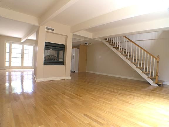 Open Floor Plan - 1st level