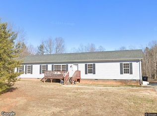 2117 Pinnacle View Dr, Kings Mountain, NC 28086
