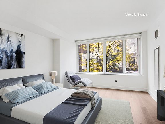4th image of 250 E 53rd St APT 303