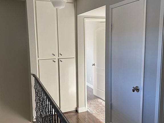 5th image of 3602 Summershore Ln