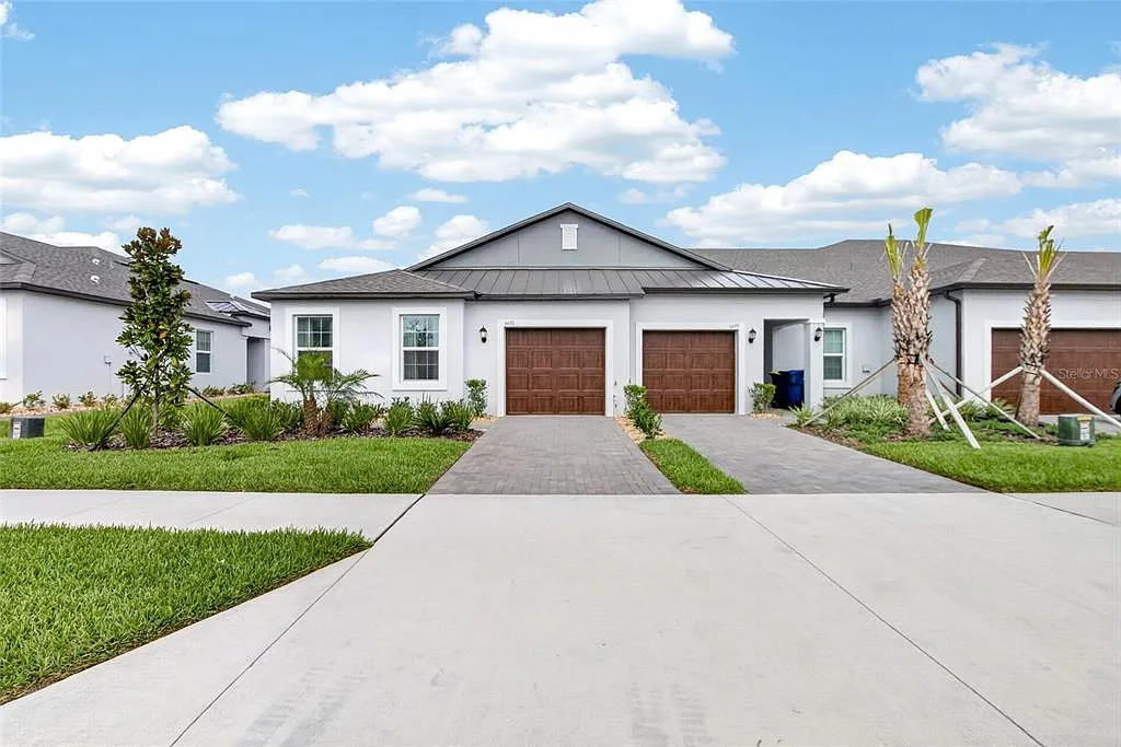 2 bed, 2.0 bath, 1613 sqft, $3,300 — Photo 4