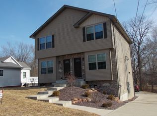 308 Park St #B, Troy, IL 62294