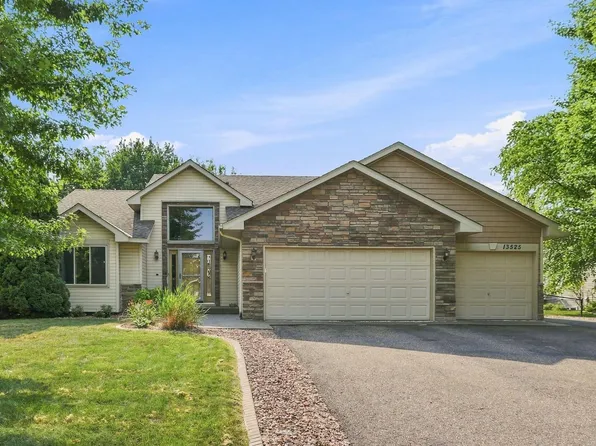 13525 Oakwood Dr, Rogers, MN 55374