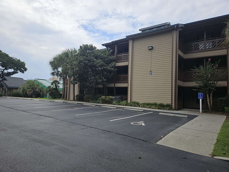 1st image of 223 Maison Dr. #E-1