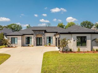 4904 Lake Vista Dr, Benton, AR 72019