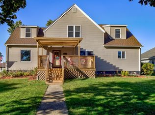509 E Chestnut St, Hubbard, IA 50122