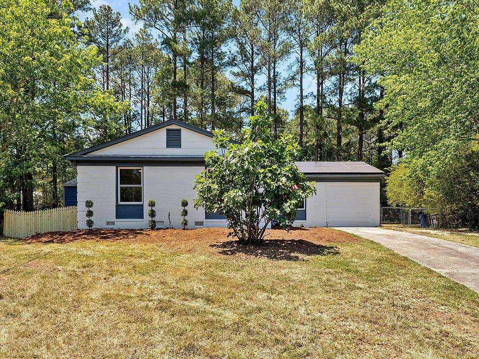 1st image of 118 Temple Ln