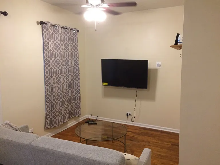 3143 N Southport Ave #1R — Photo 11