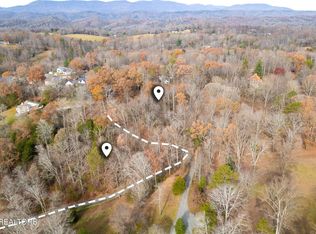 495 Jefferson Ln, Clinton, TN 37716