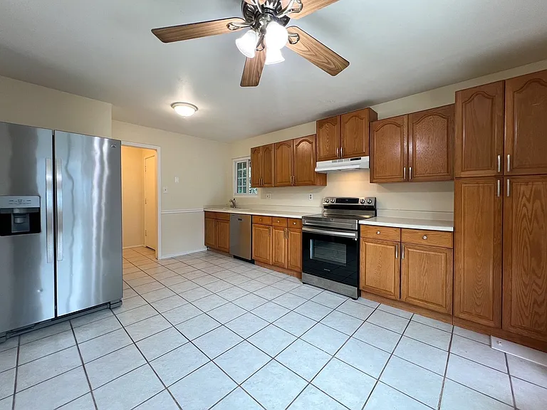 2509 Macmillan St — Photo 12