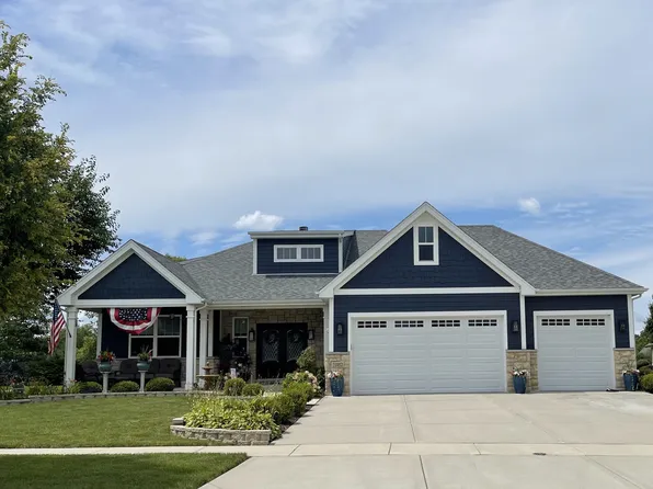 21052 Lee St, Shorewood, IL 60404